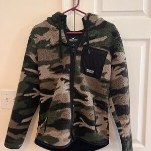 Hollister Camouflage Fleece Jacket - Green and Black
